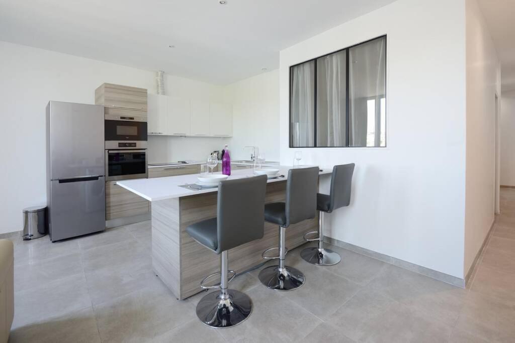 La Ciotat - Magnifique Appartement Climatise Sur Le Port Εξωτερικό φωτογραφία