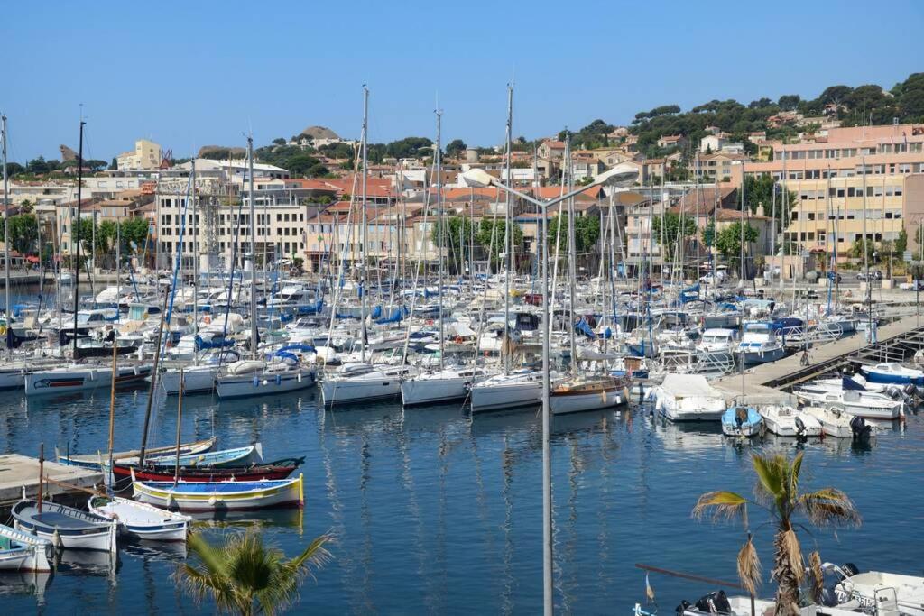 La Ciotat - Magnifique Appartement Climatise Sur Le Port Εξωτερικό φωτογραφία